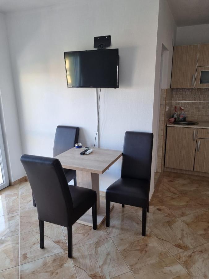 Apartmani Ani Bar Exterior foto